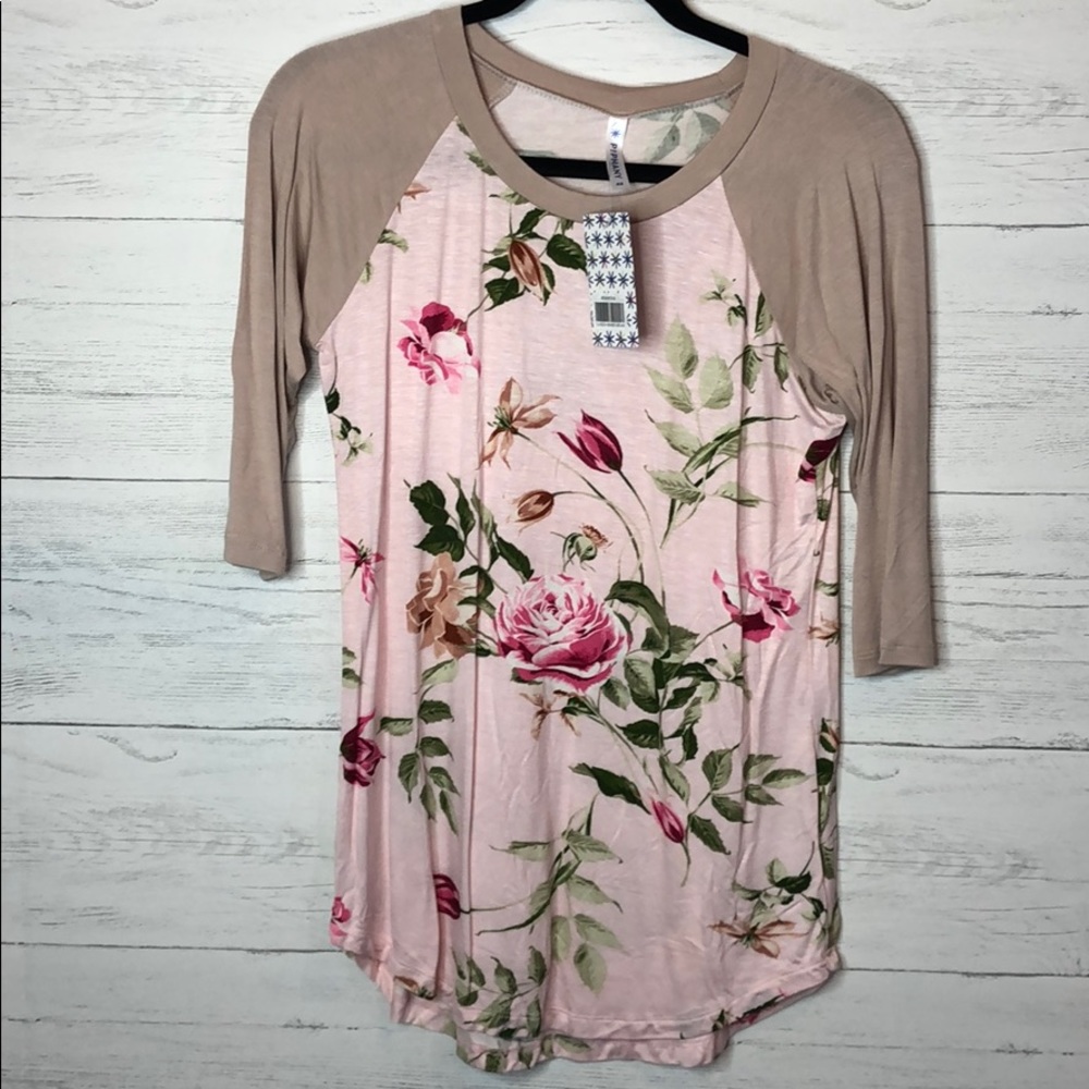 Piphany Monrovia XS baseball t